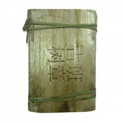 Шу пуэр в листьях бамбука, пресованный